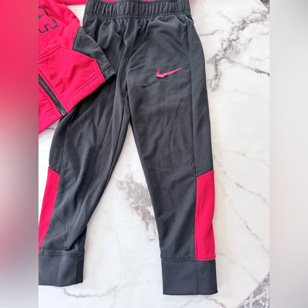 Nike Red and Black Athletic Set - Picture 7 of 9